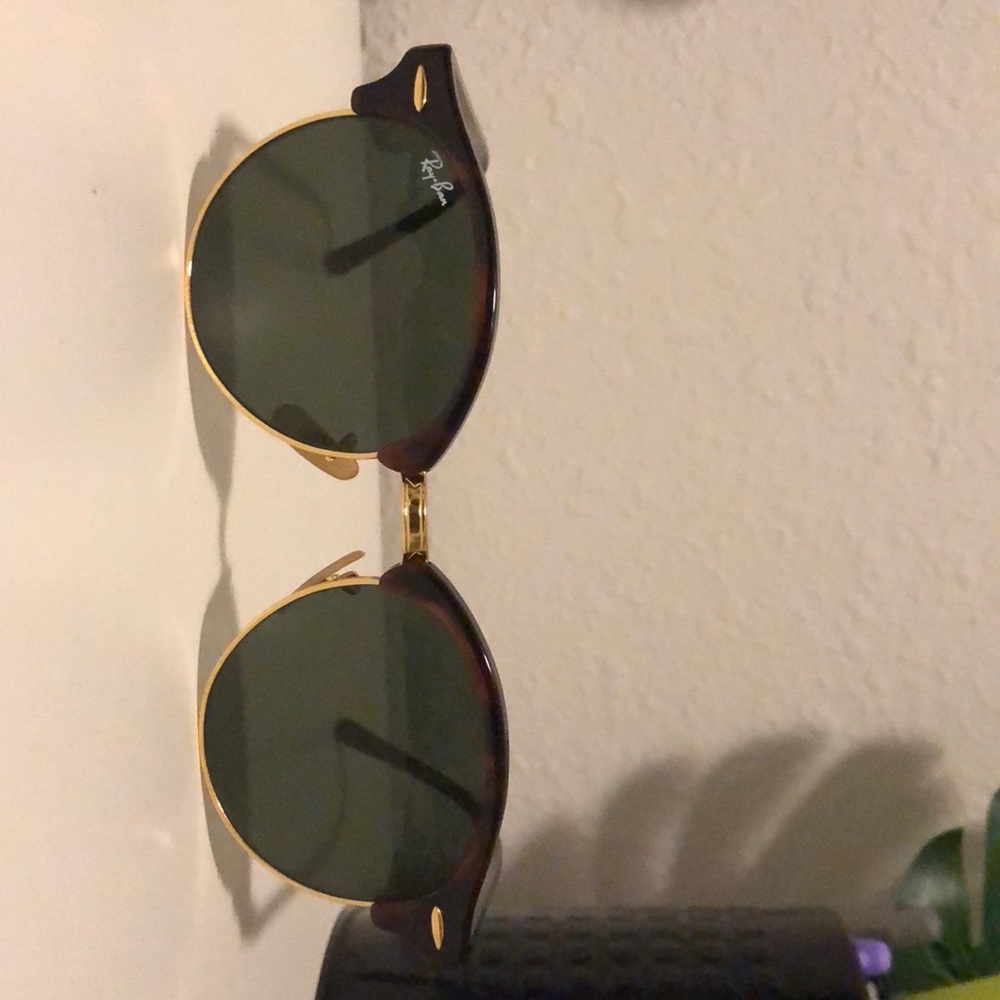 Raybans clubround sunglasses